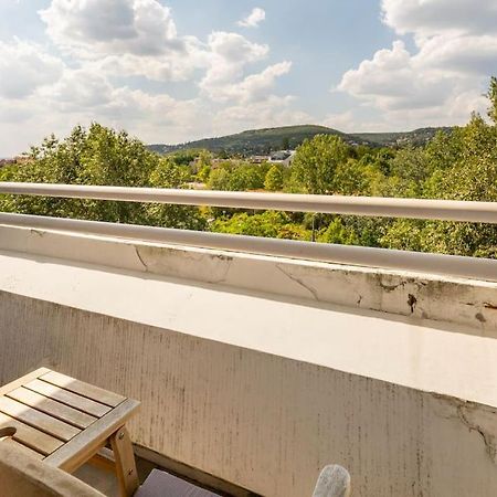 Lovely 1 Bedroom Flat - Gazdagret Budapest Ngoại thất bức ảnh