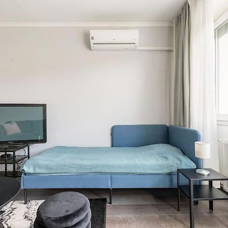 Lovely 1 Bedroom Flat - Gazdagret Budapest Ngoại thất bức ảnh
