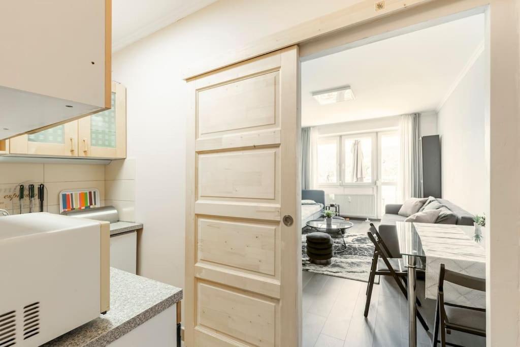 Lovely 1 Bedroom Flat - Gazdagret Budapest Ngoại thất bức ảnh
