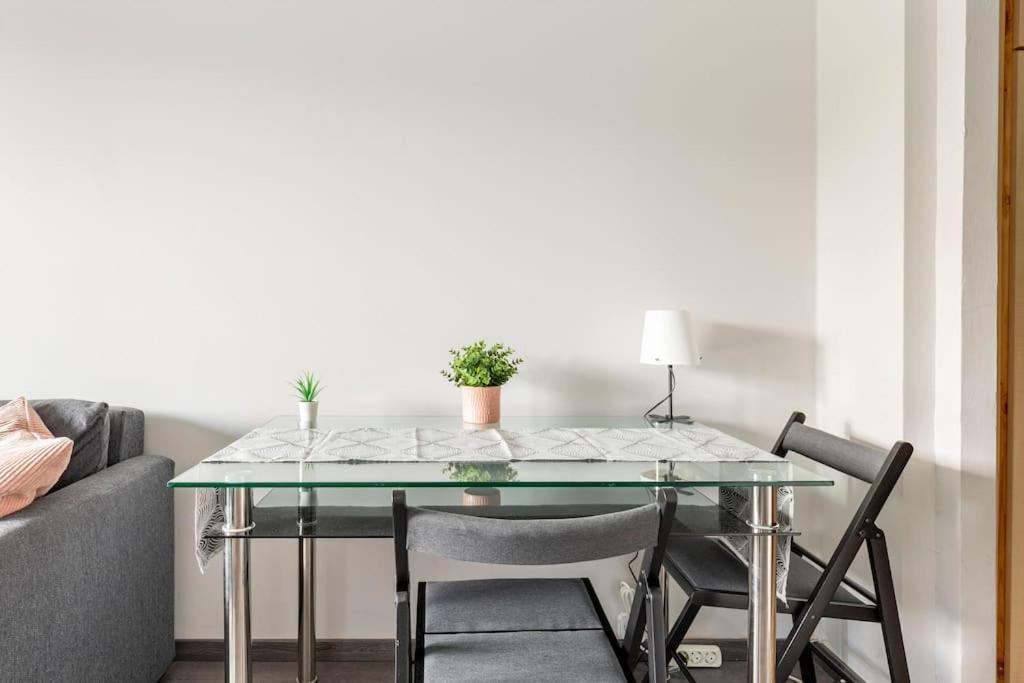Lovely 1 Bedroom Flat - Gazdagret Budapest Ngoại thất bức ảnh