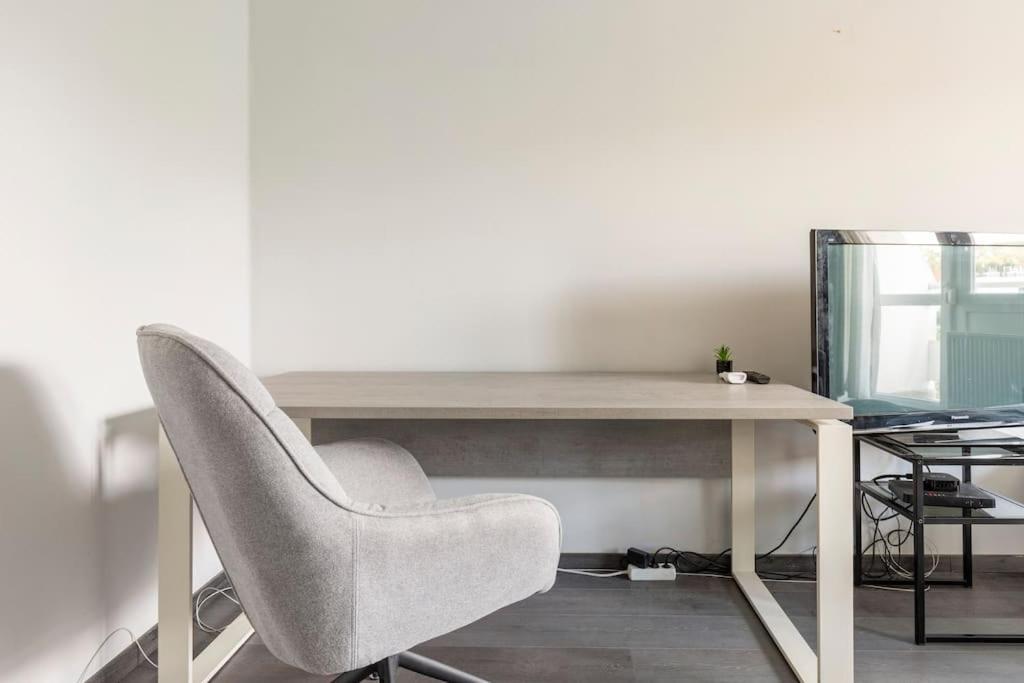 Lovely 1 Bedroom Flat - Gazdagret Budapest Ngoại thất bức ảnh