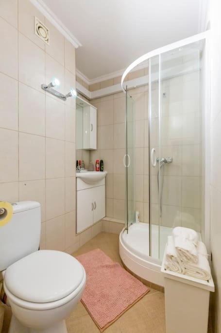 Lovely 1 Bedroom Flat - Gazdagret Budapest Ngoại thất bức ảnh